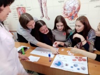 Шаг в медицину – для арсеньевских школьников 