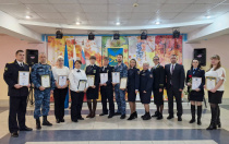 Глава города С.С. Угаров поздравил сотрудников отделения судебных приставов