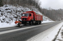 Дорожные службы готовы к зимним ударам стихии в Приморье