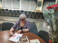 Тематическое познавательное мероприятие, посвящённое Международному дню семей, прошло в клубе "Молодость души"