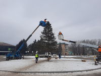 В Арсеньеве продолжается подготовка к Новому году