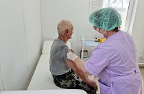 Минздрав Приморья - тест перед вакцинацией против COVID-19 не требуется