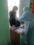 Родители арсеньевских школьников начали получать продуктовые наборы 