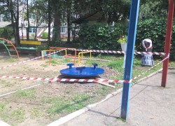 Современные игровые площадки - подарок детям Арсеньева
