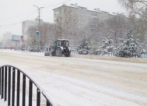 В Арсеньеве продолжается уборка снега