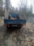 Работы по уборке территории кладбища идут в Арсеньеве накануне родительского дня 